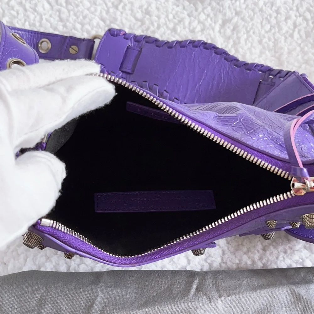 Authentic Balenciaga Women's Le Cagole XS Leather Shoulder Bag in Purple - Picture 14 of 16